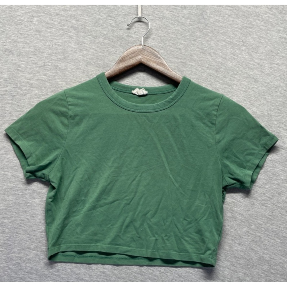 Cotton On Cropped T Shirt Womens Medium Green Short Sleeve Crew Neck Casual Wear